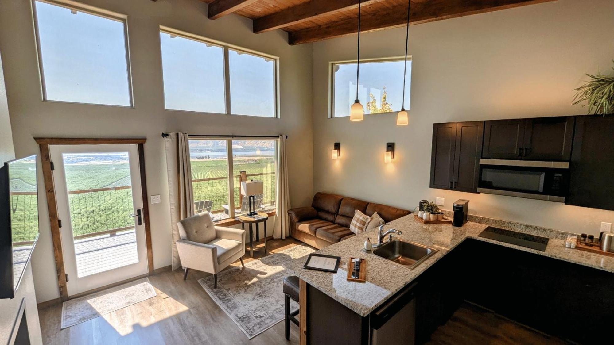 Lone Point Cellars Otel Brewster Dış mekan fotoğraf